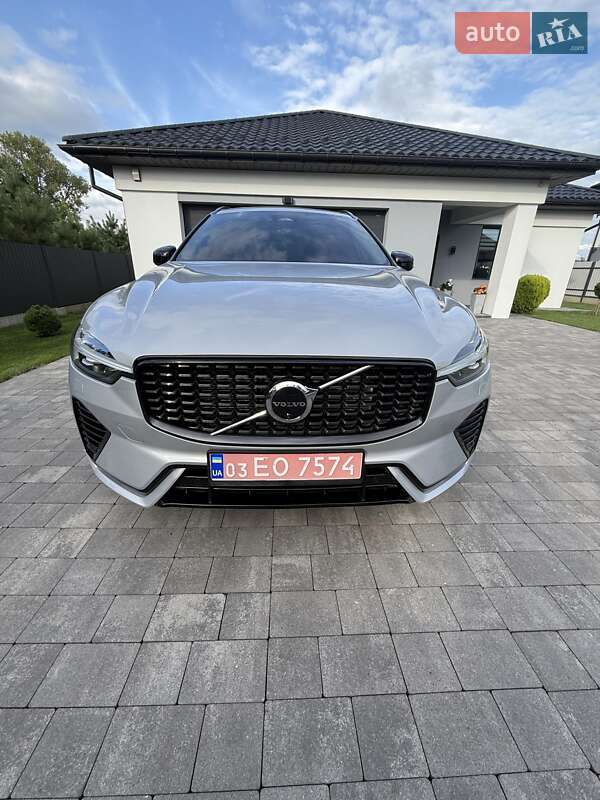 Внедорожник / Кроссовер Volvo XC60 2023 в Самборе