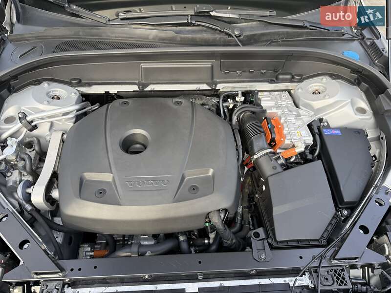 Внедорожник / Кроссовер Volvo XC60 2023 в Самборе