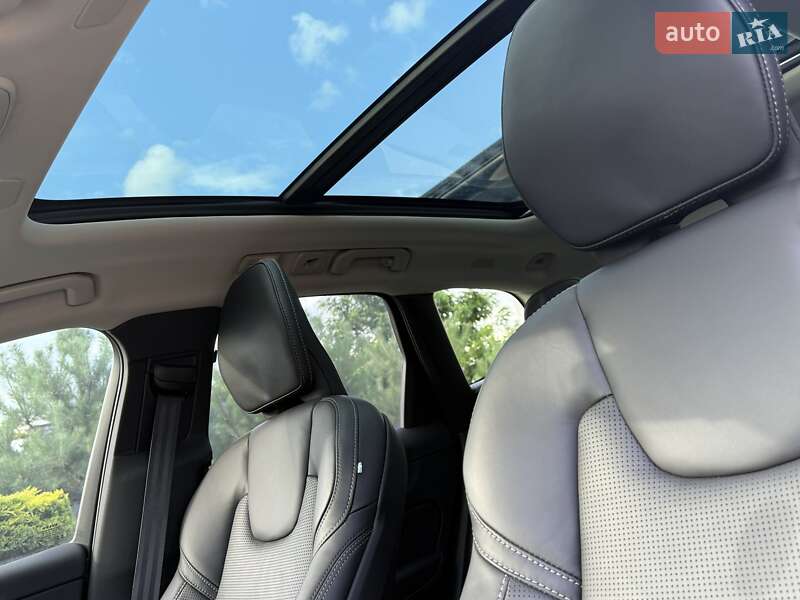 Внедорожник / Кроссовер Volvo XC60 2023 в Самборе