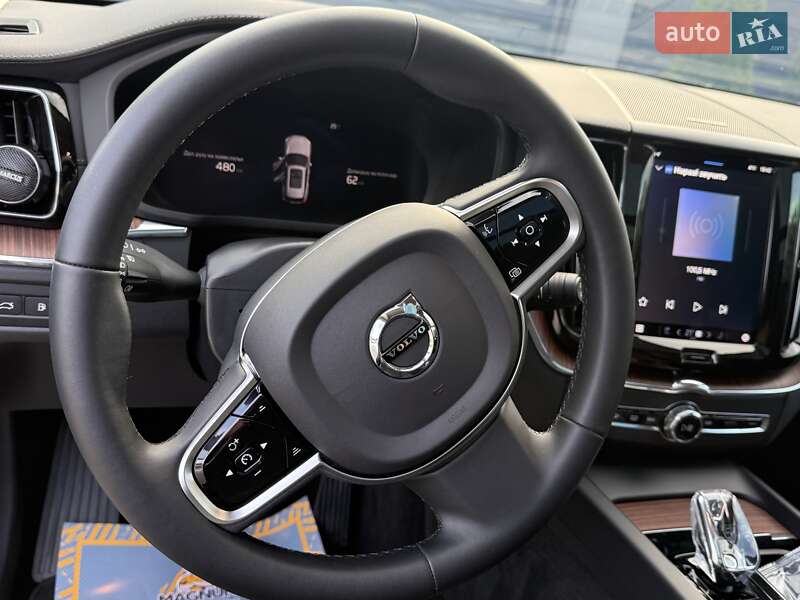 Внедорожник / Кроссовер Volvo XC60 2023 в Самборе
