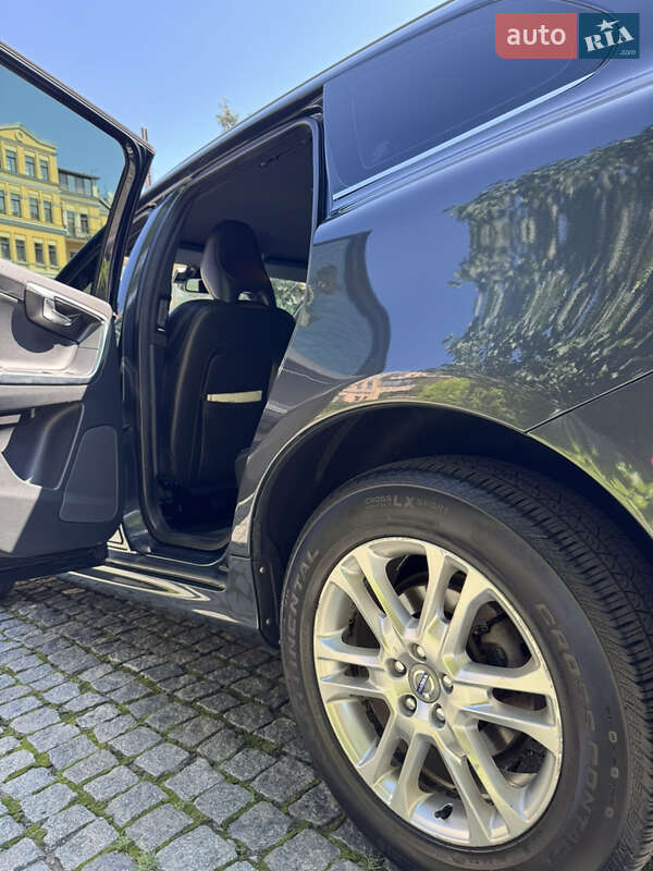 Внедорожник / Кроссовер Volvo XC60 2013 в Киеве