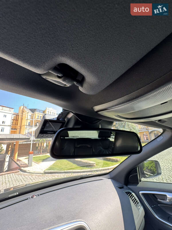Внедорожник / Кроссовер Volvo XC60 2013 в Киеве