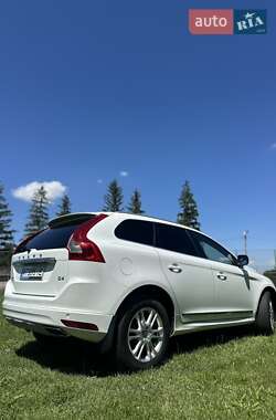Внедорожник / Кроссовер Volvo XC60 2015 в 