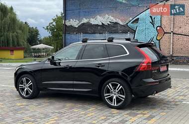 Внедорожник / Кроссовер Volvo XC60 2018 в 