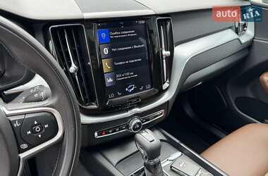 Внедорожник / Кроссовер Volvo XC60 2018 в 