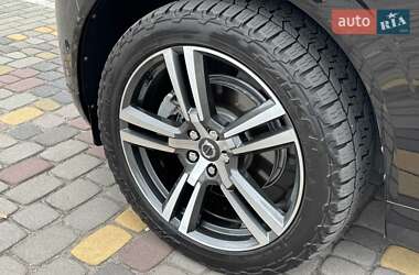 Внедорожник / Кроссовер Volvo XC60 2018 в 