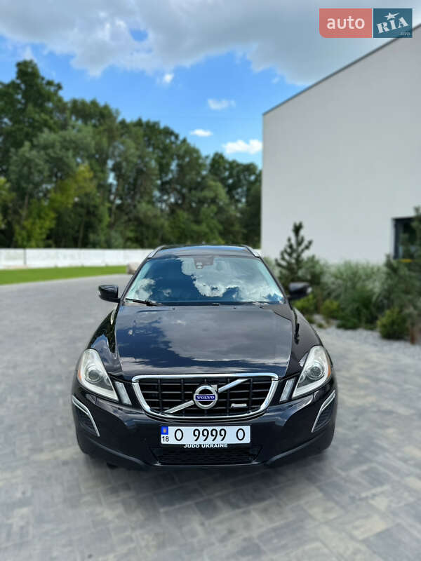 Внедорожник / Кроссовер Volvo XC60 2010 в Луцке