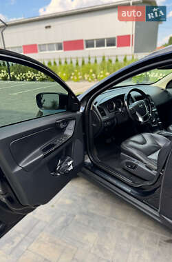 Внедорожник / Кроссовер Volvo XC60 2010 в 