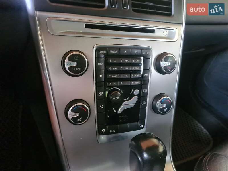 Внедорожник / Кроссовер Volvo XC60 2011 в Ивано-Франковске