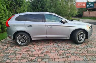 Внедорожник / Кроссовер Volvo XC60 2011 в 