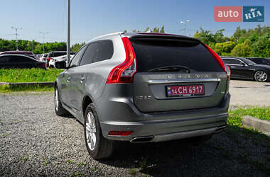 Внедорожник / Кроссовер Volvo XC60 2017 в 