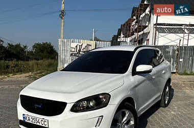 Внедорожник / Кроссовер Volvo XC60 2015 в 