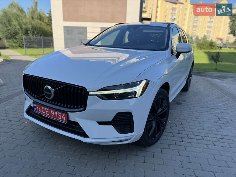 Внедорожник / Кроссовер Volvo XC60 2022 в 