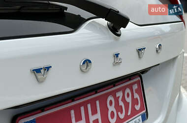 Внедорожник / Кроссовер Volvo XC60 2012 в 