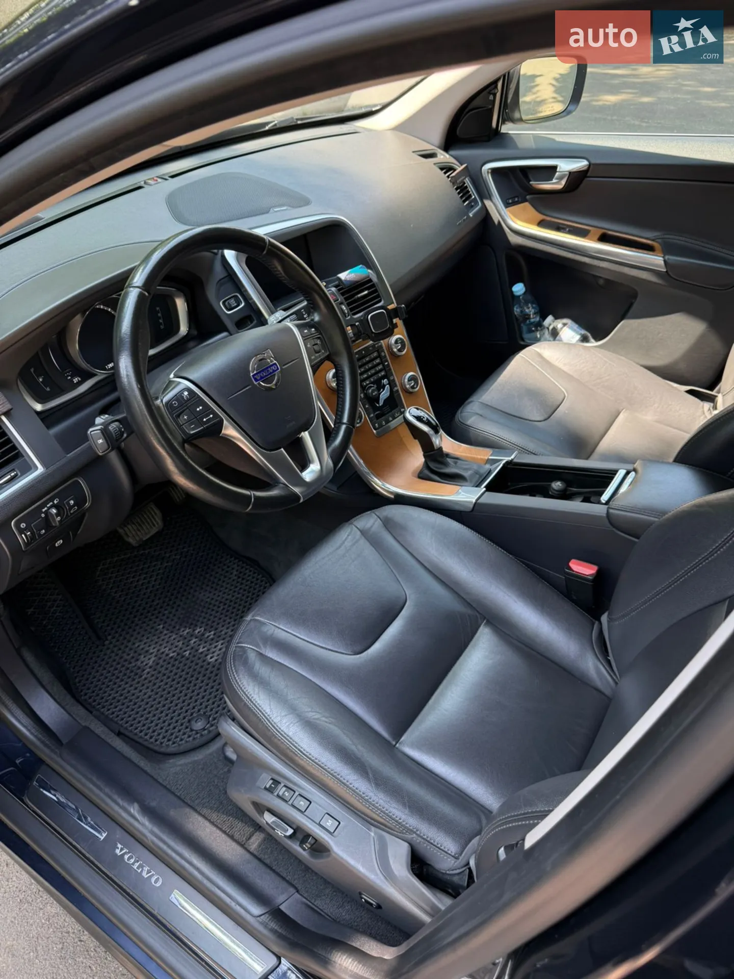 2017 Volvo XC60 - мініатюра 17