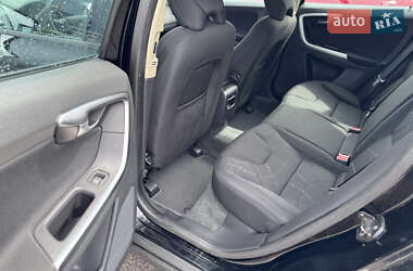 Внедорожник / Кроссовер Volvo XC60 2010 в 
