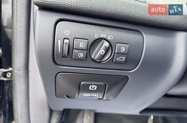 Внедорожник / Кроссовер Volvo XC60 2010 в 