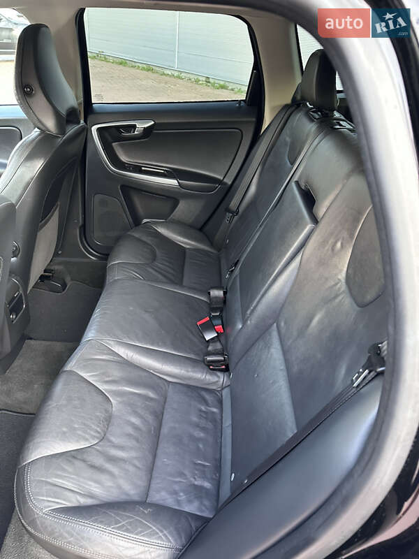 Внедорожник / Кроссовер Volvo XC60 2012 в Ровно фото 53 Внедорожник / Кроссовер Volvo XC60 2012 в Ровно