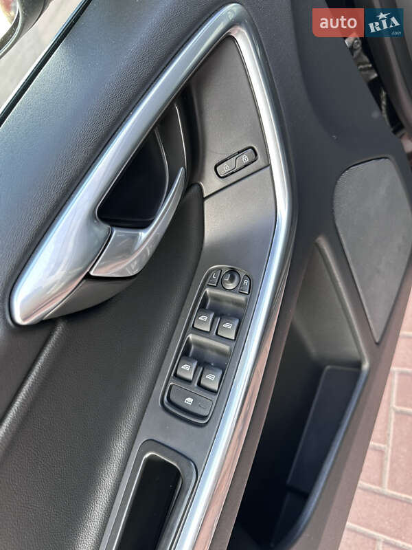 Внедорожник / Кроссовер Volvo XC60 2012 в Ровно фото 63 Внедорожник / Кроссовер Volvo XC60 2012 в Ровно