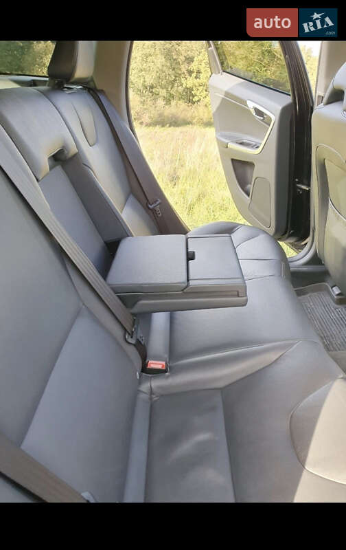 Внедорожник / Кроссовер Volvo XC60 2015 в Львове
