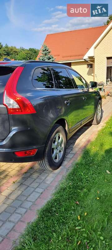 Внедорожник / Кроссовер Volvo XC60 2010 в Луцке