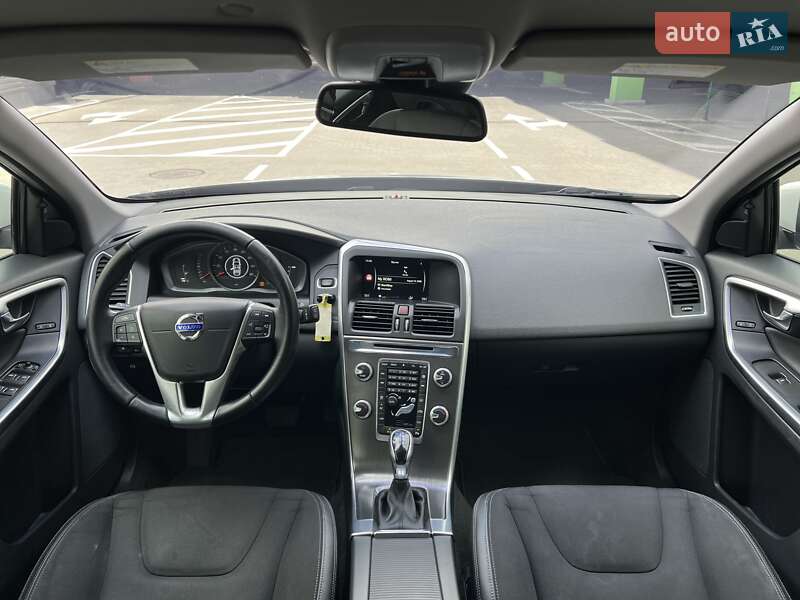 Внедорожник / Кроссовер Volvo XC60 2015 в Киеве
