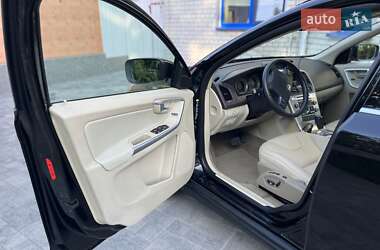 Внедорожник / Кроссовер Volvo XC60 2009 в 