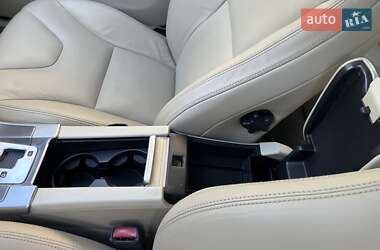 Внедорожник / Кроссовер Volvo XC60 2009 в 