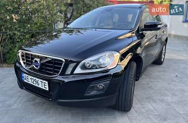 Внедорожник / Кроссовер Volvo XC60 2009 в 
