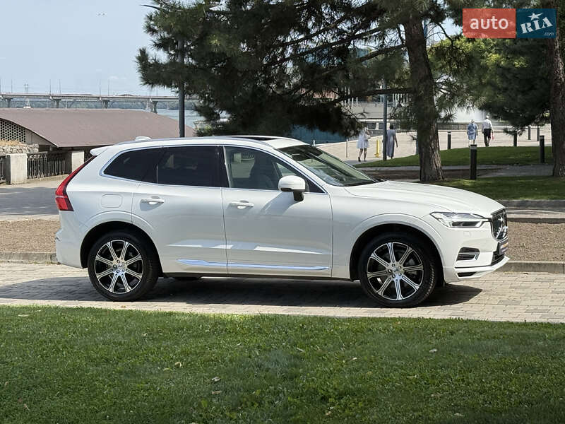 Внедорожник / Кроссовер Volvo XC60 2020 в Днепре