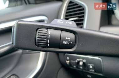 Внедорожник / Кроссовер Volvo XC60 2014 в 