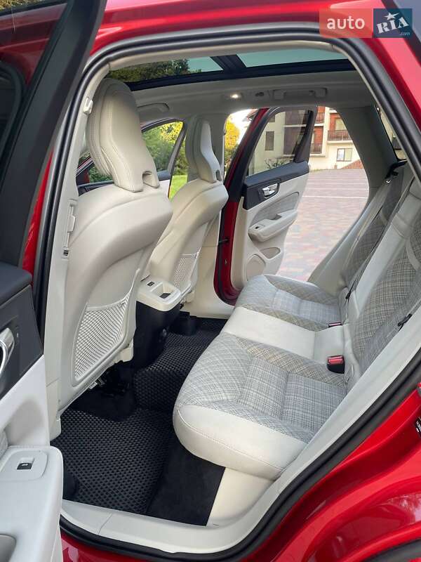 Внедорожник / Кроссовер Volvo XC60 2022 в Тернополе