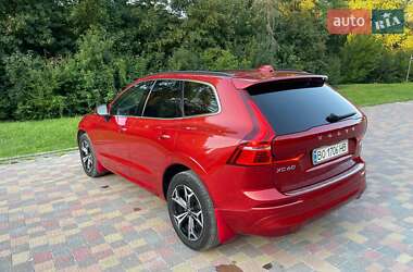 Внедорожник / Кроссовер Volvo XC60 2022 в 