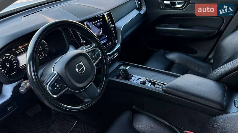 Внедорожник / Кроссовер Volvo XC60 2020 в Львове фото 27 Внедорожник / Кроссовер Volvo XC60 2020 в Львове