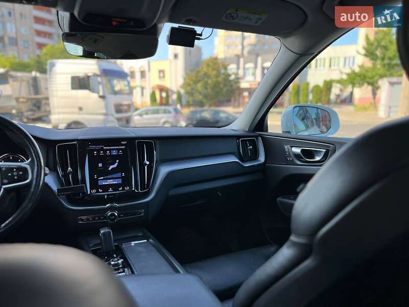 Внедорожник / Кроссовер Volvo XC60 2020 в Львове фото 29 Внедорожник / Кроссовер Volvo XC60 2020 в Львове