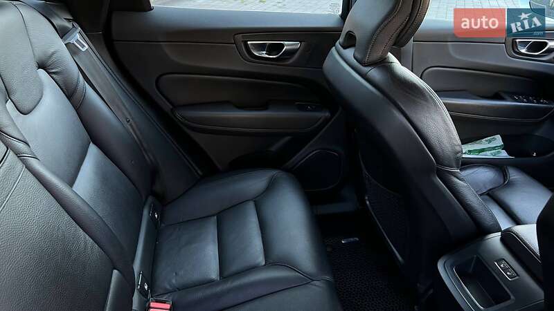 Внедорожник / Кроссовер Volvo XC60 2020 в Львове фото 33 Внедорожник / Кроссовер Volvo XC60 2020 в Львове