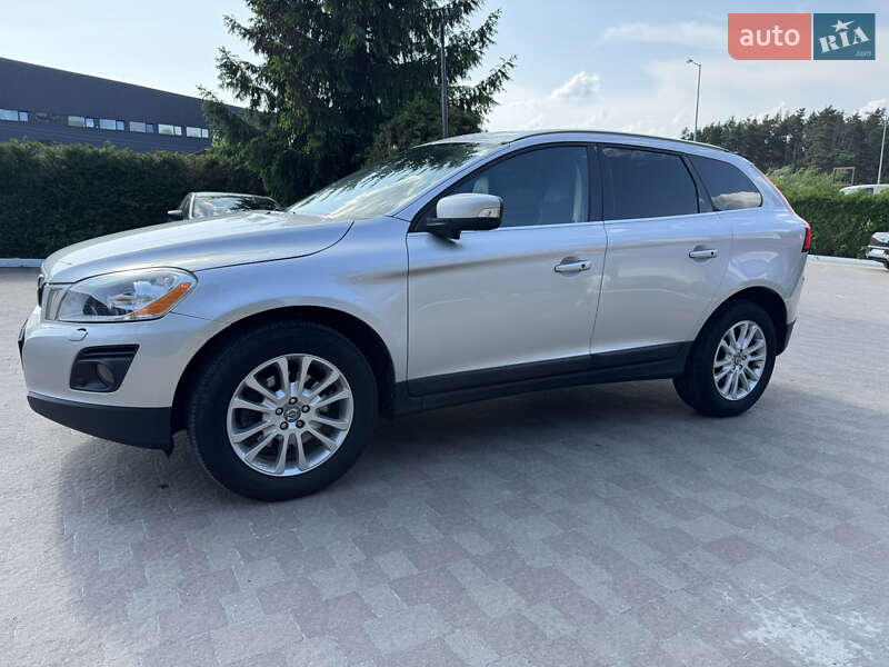 Внедорожник / Кроссовер Volvo XC60 2010 в Львове