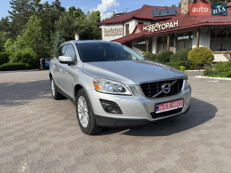Внедорожник / Кроссовер Volvo XC60 2010 в Львове