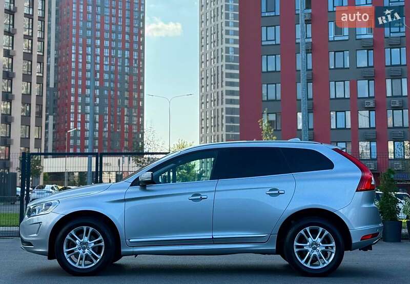 Внедорожник / Кроссовер Volvo XC60 2015 в Киеве