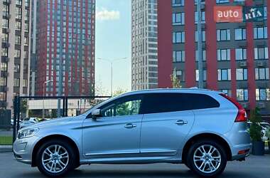 Внедорожник / Кроссовер Volvo XC60 2015 в 