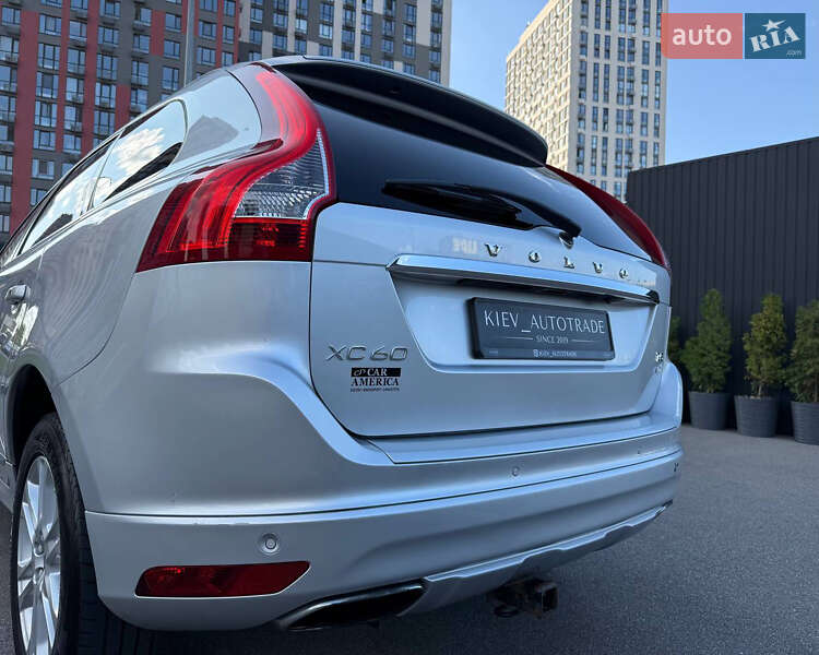 Внедорожник / Кроссовер Volvo XC60 2015 в Киеве
