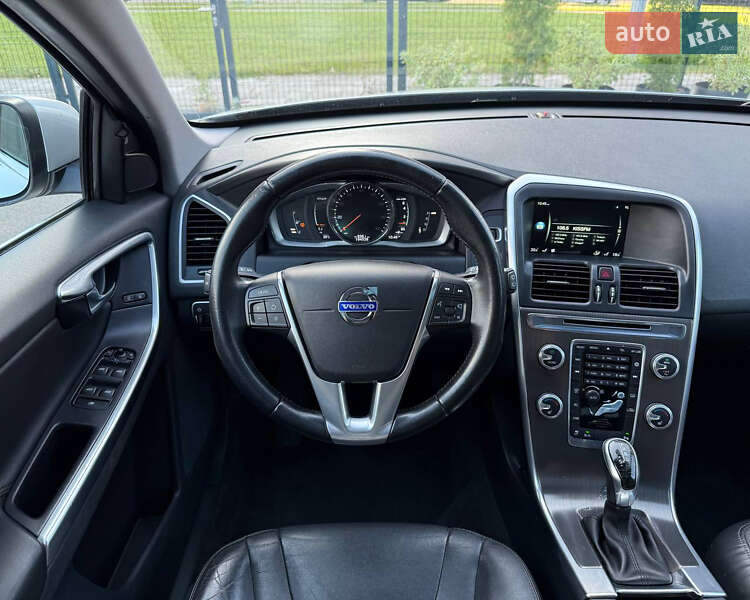 Внедорожник / Кроссовер Volvo XC60 2015 в Киеве