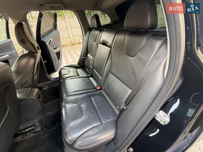 Внедорожник / Кроссовер Volvo XC60 2014 в Львове