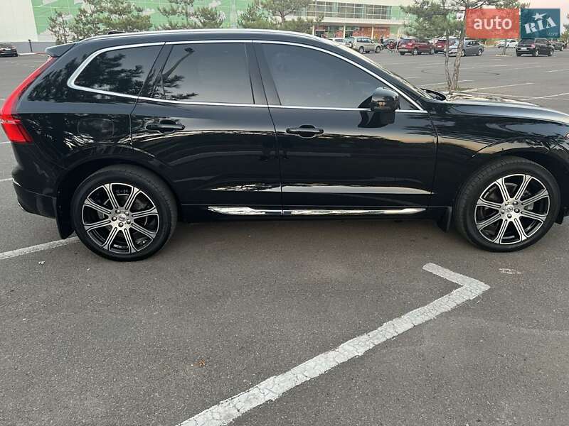 Внедорожник / Кроссовер Volvo XC60 2019 в Николаеве