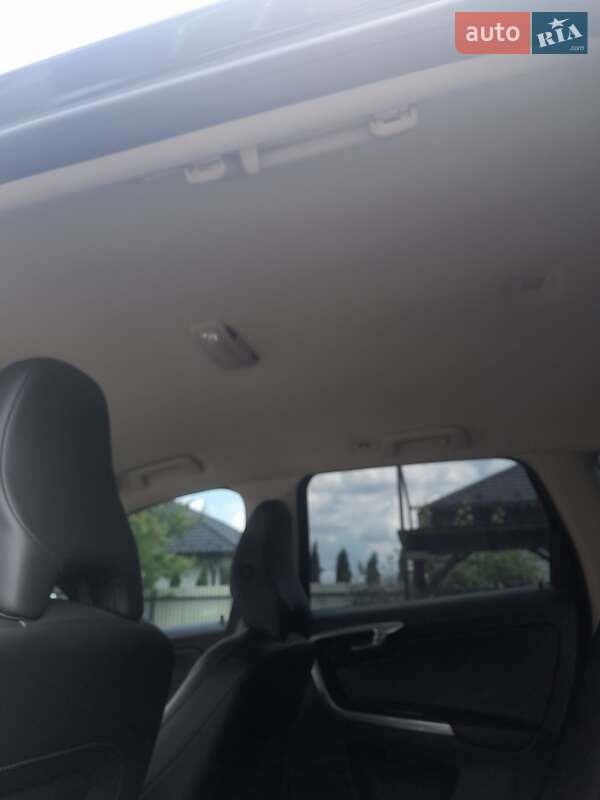 Внедорожник / Кроссовер Volvo XC60 2012 в Ковеле