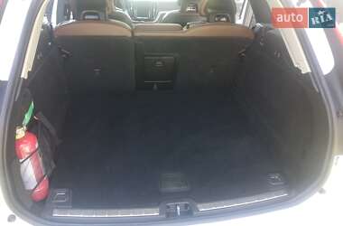 Внедорожник / Кроссовер Volvo XC60 2018 в 