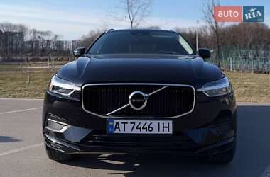 Внедорожник / Кроссовер Volvo XC60 2018 в 