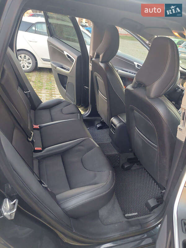 Внедорожник / Кроссовер Volvo XC60 2017 в Ивано-Франковске