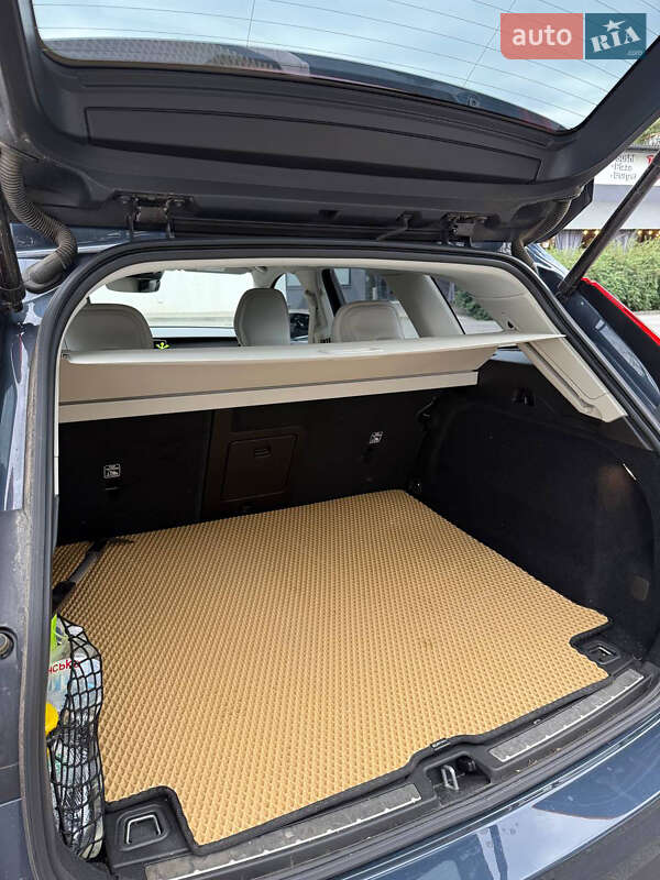 Внедорожник / Кроссовер Volvo XC60 2020 в Луцке