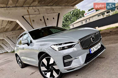 Внедорожник / Кроссовер Volvo XC60 2024 в Киеве